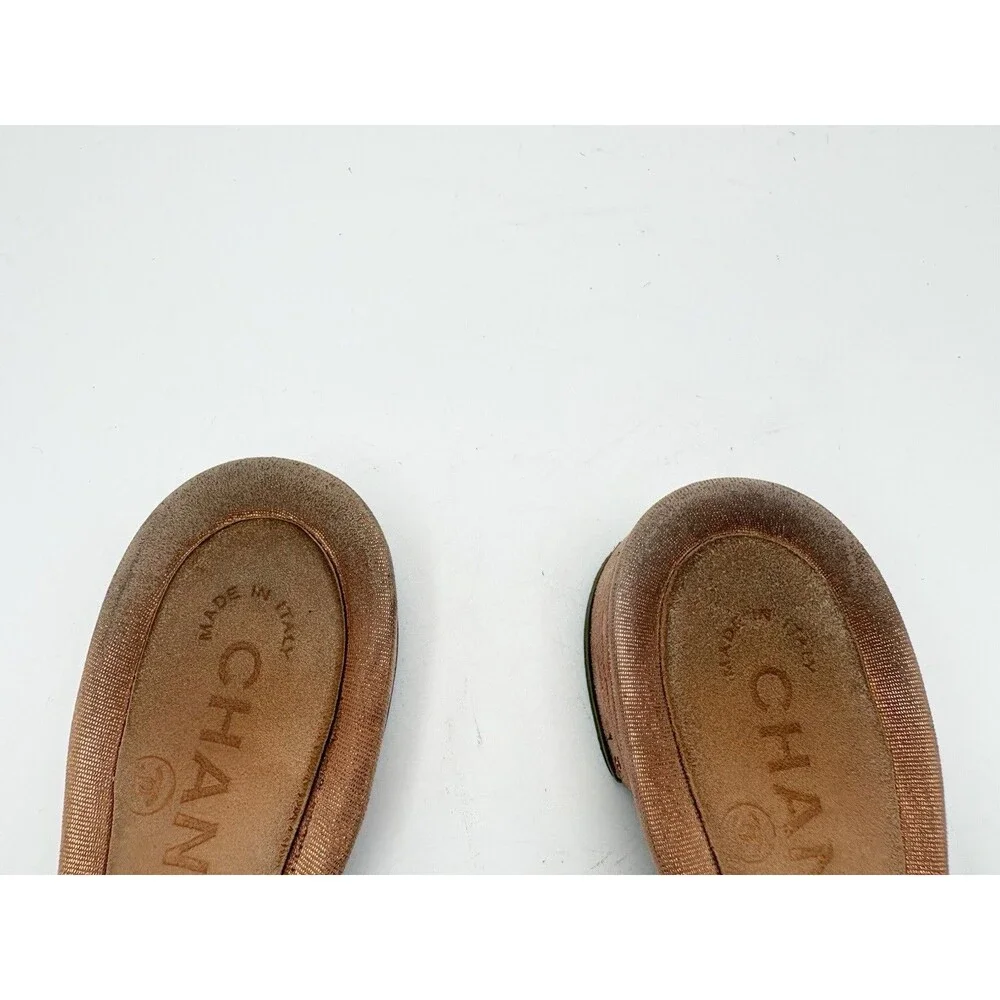 Chanel Peach Pink Sandals w/ CC Logo Shell Button Accents Y2K Sz EU 36